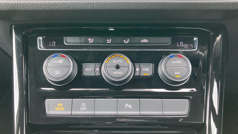 Volkswagen Touran 1.5 TSI EVO SEL 5dr DSG Petrol Estate